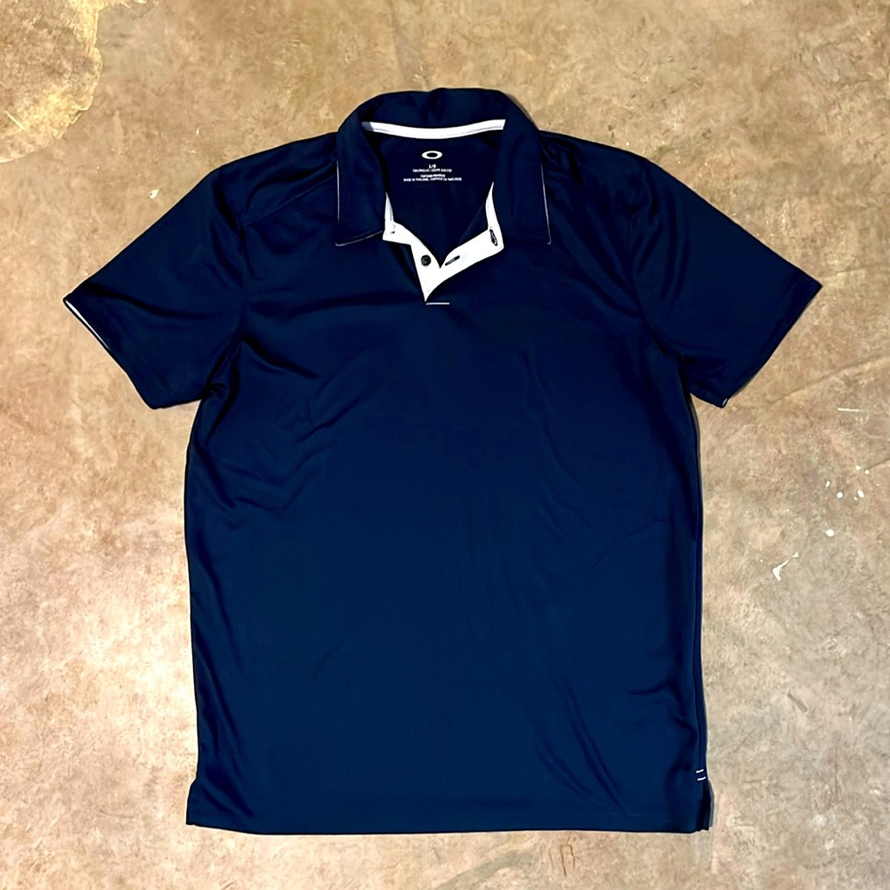 Oakley tailored fit Polo